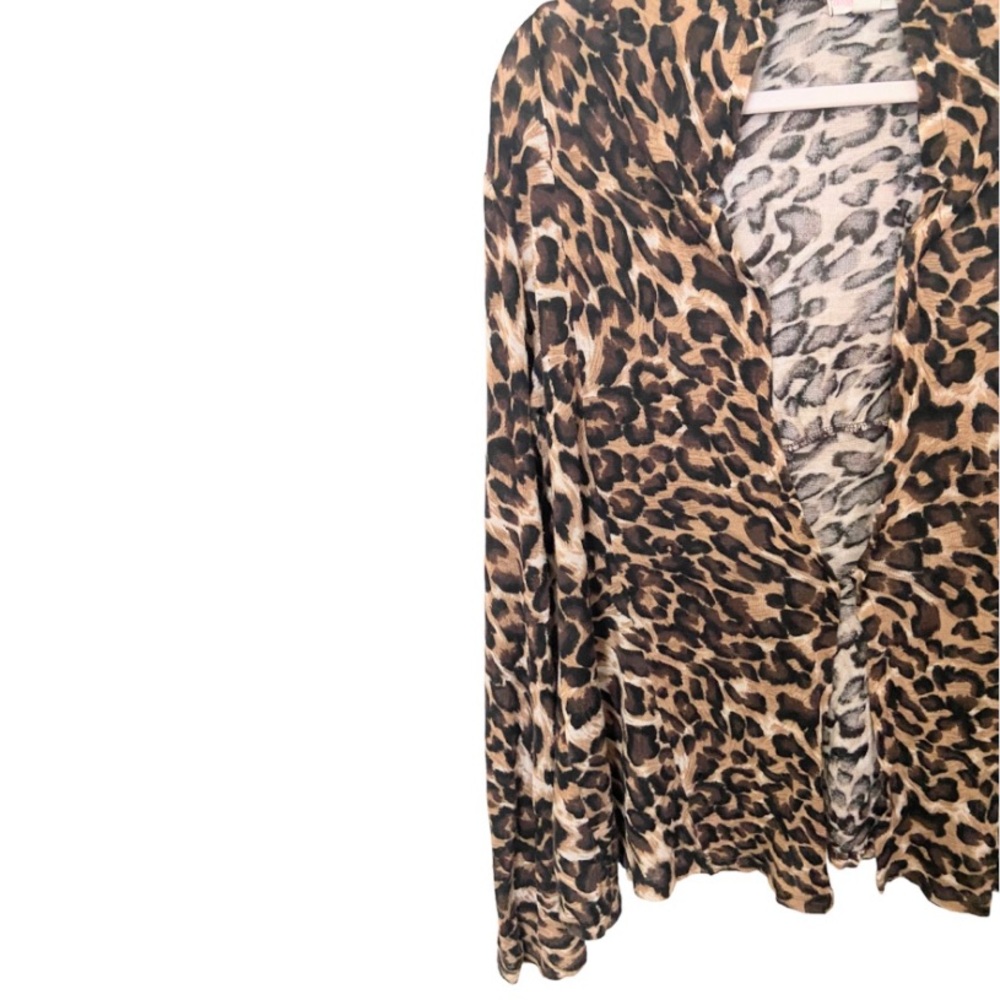 Zenana Outfitters Leopard Print Top Cardigan - Picture 4 of 9